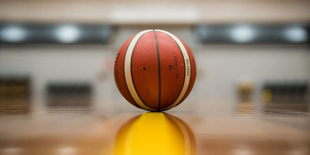 Basketball (1)