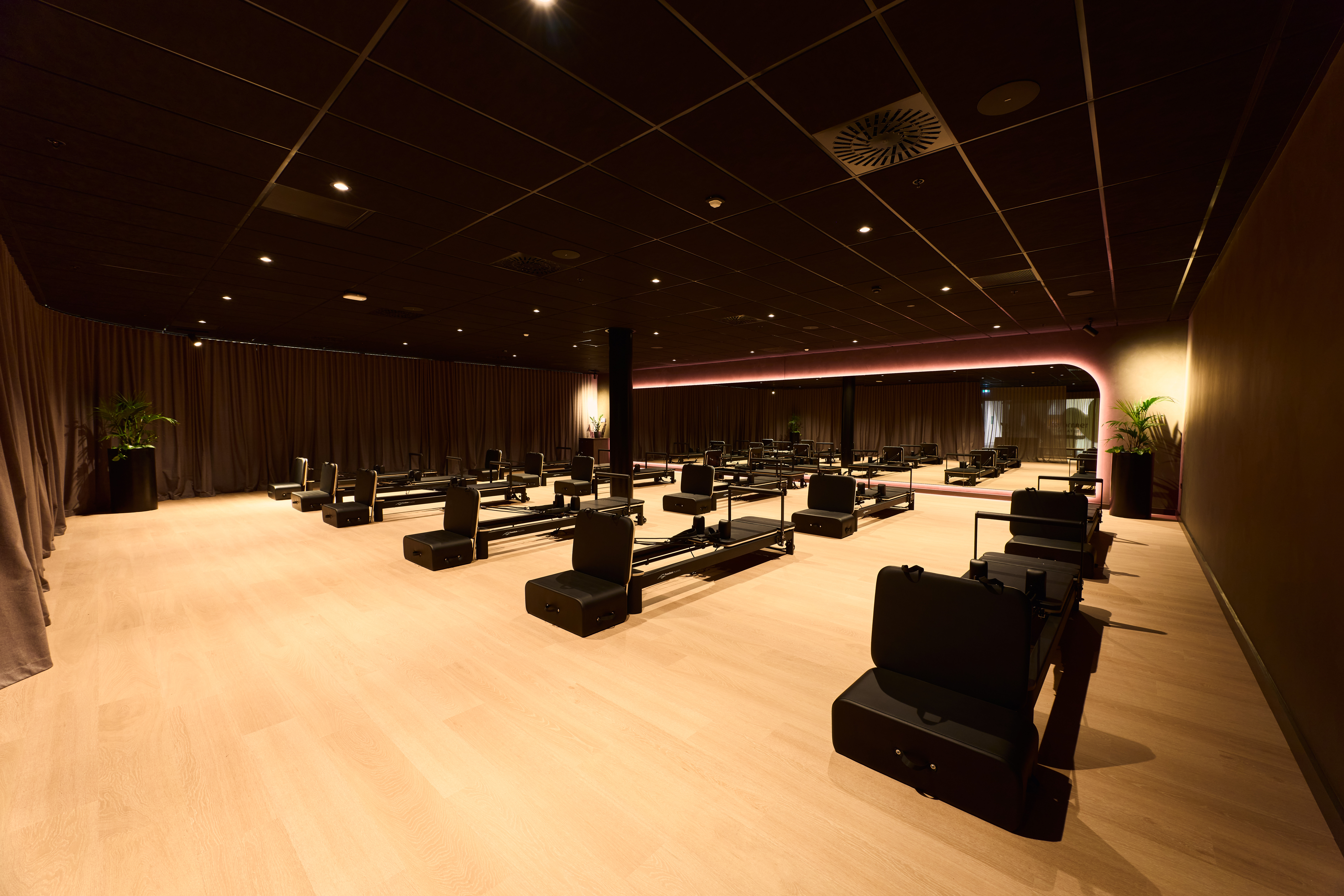 Parakiore ARMA Reformer Pilates 1S7A9477