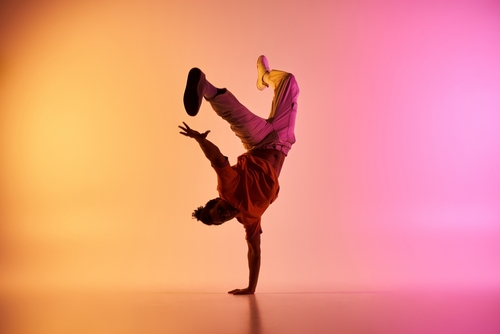 Shutterstock 2484212011