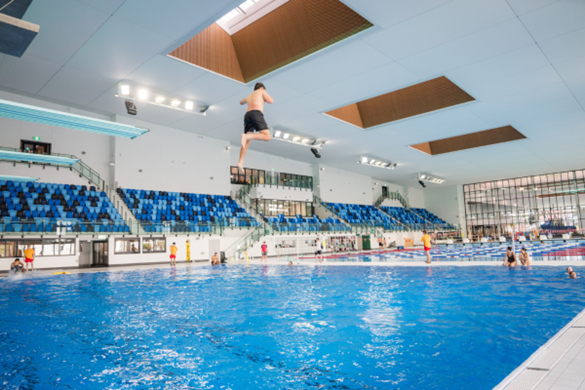 Manus Pool Jump Manu pool